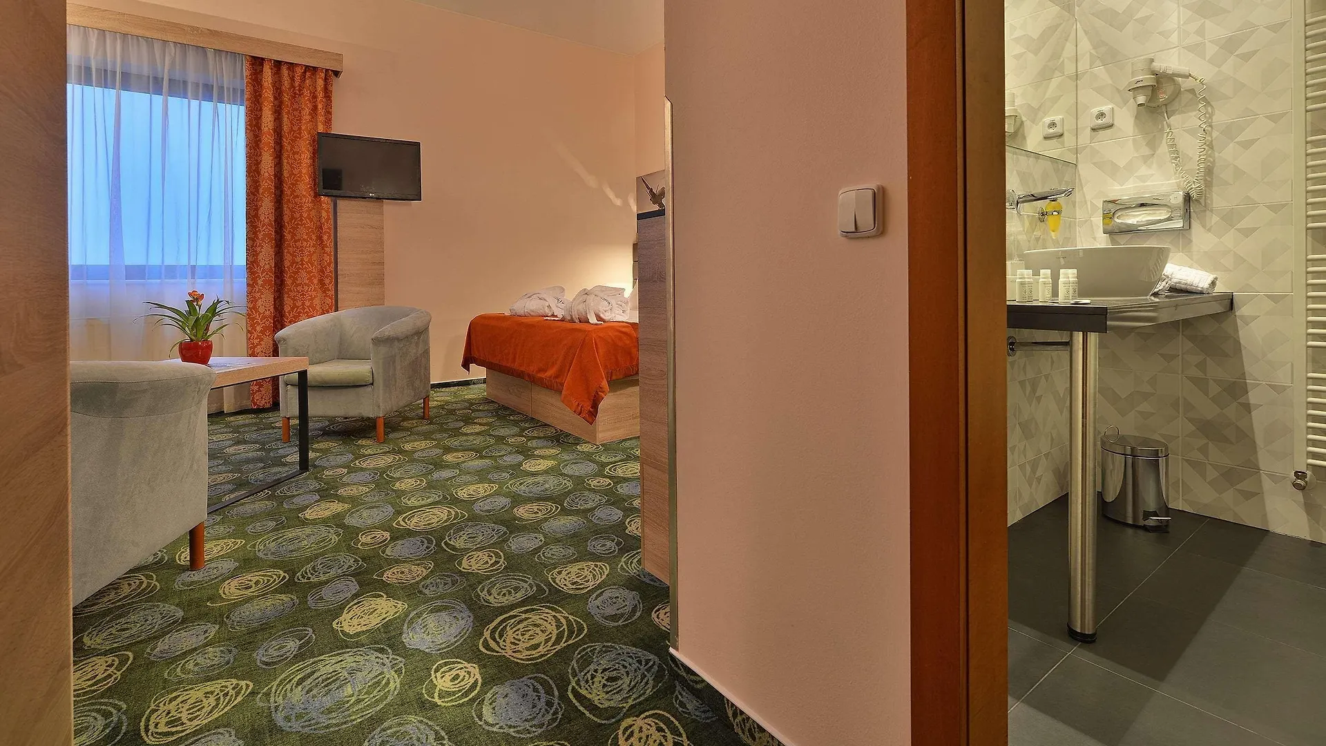 Ramada Airport Hotel Prag Tschechische Republik